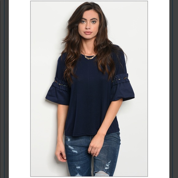 ☕️Lovely Bell Sleeve Top🌟 - Picture 3 of 4